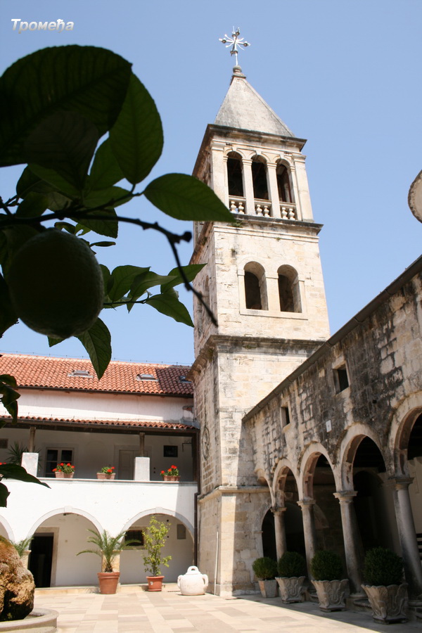 Манастир Крка – духовни и просвјетни центар Срба у Далмацији, мјесто школовања и службе бројних свештеника